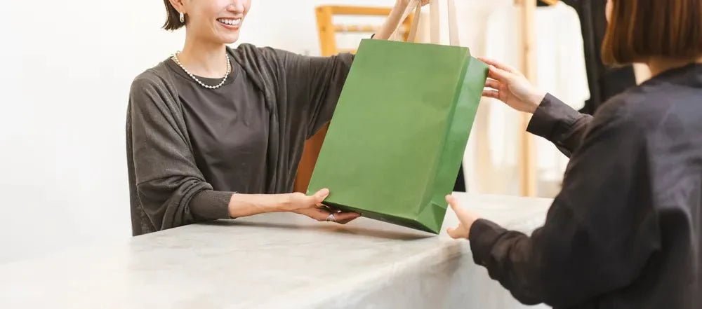 アパレル接客のコツは?売れる販売の共通点やポイントを解説 - アパレルECアカデミー